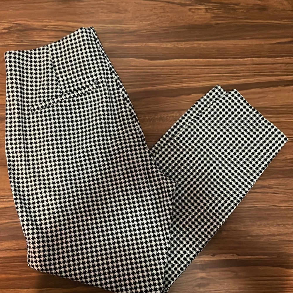 Old Navy pixie pants